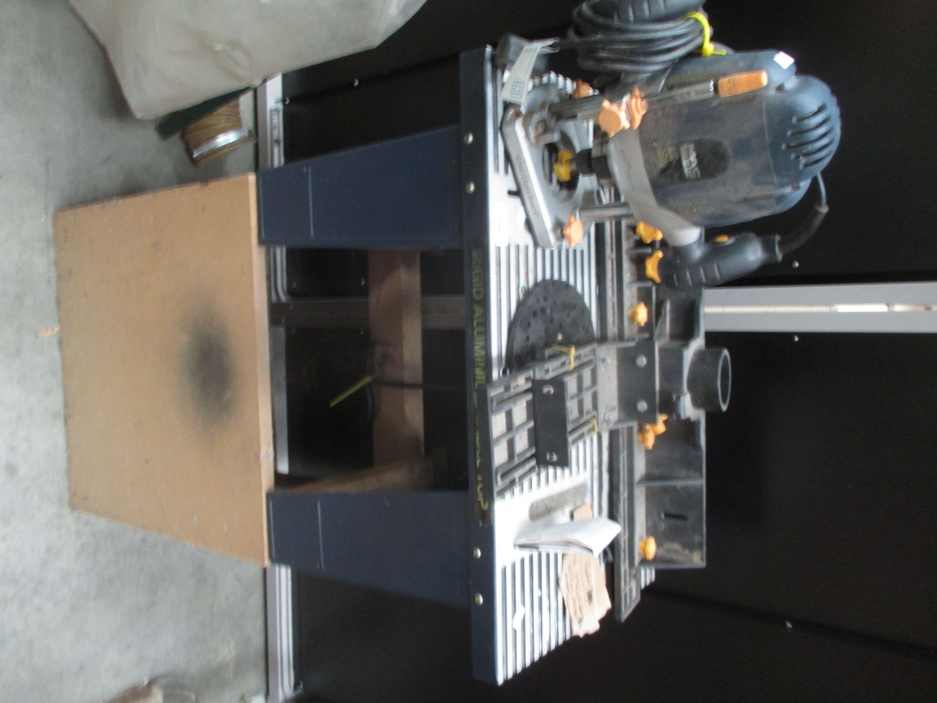 Macallister Router Guide A MacAllister COD1200R 240v router with rigid aluminium top router table
