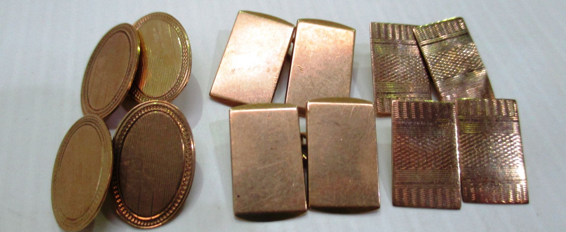 3 x pairs of 9ct gold cufflinks (total approx weight 15.