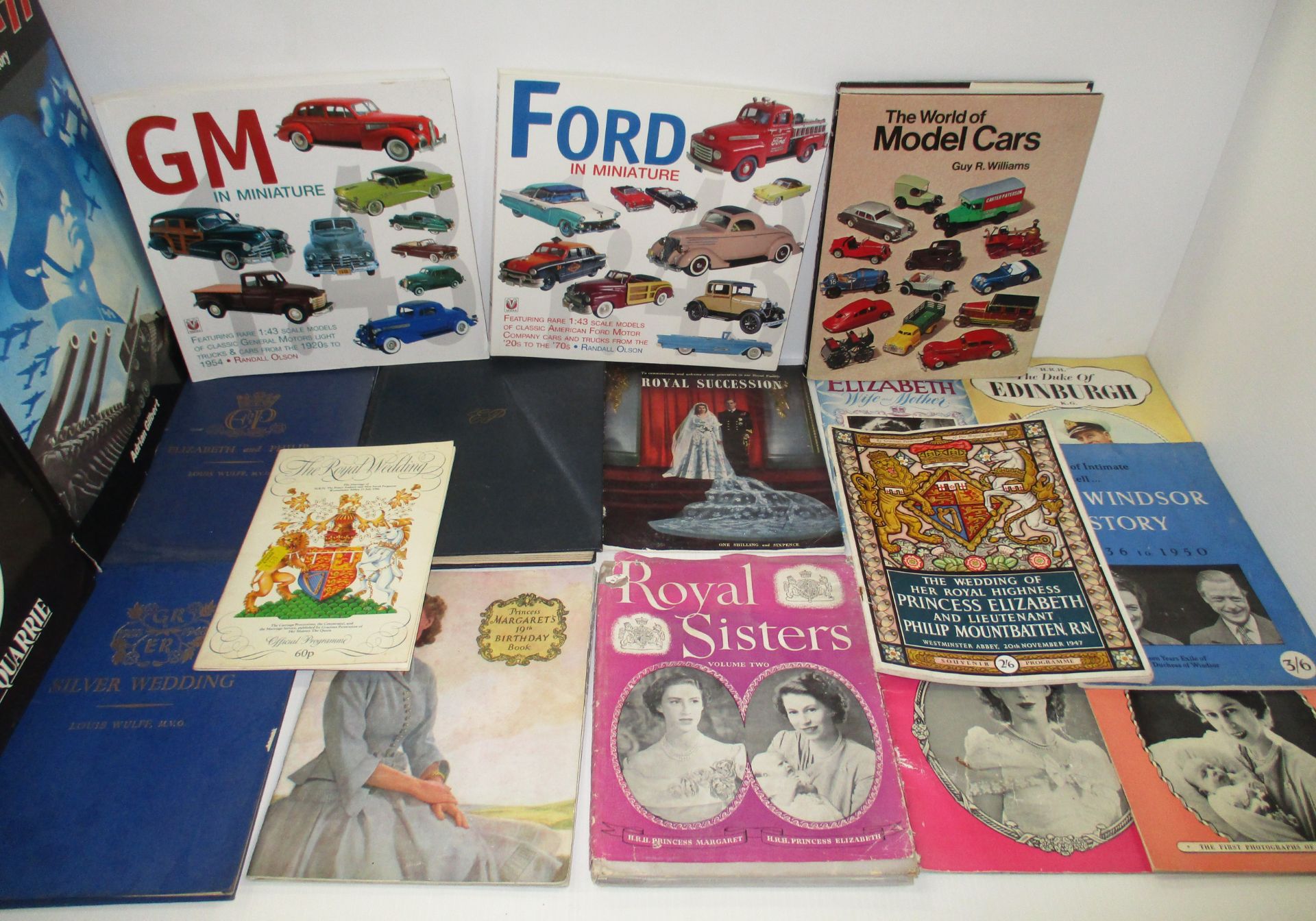 A quantity of books, programmes and magazines relating to the Royal Family, Royal Weddings, etc.