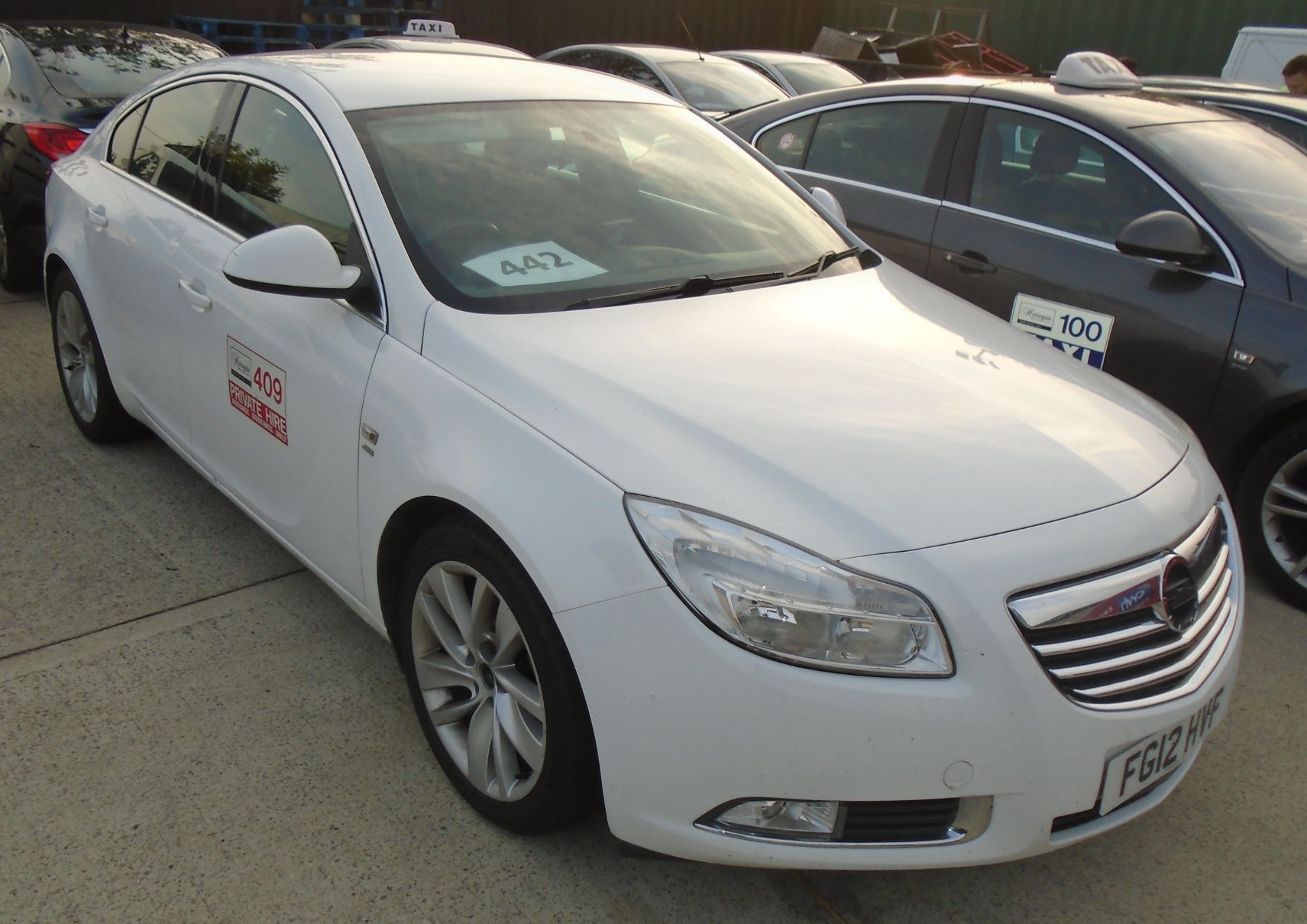 Vauxhall Insignia SEI CDTI 5 door hatchback - Diesel - White Reg No: FG12 HVF Rec Mileage: 162,