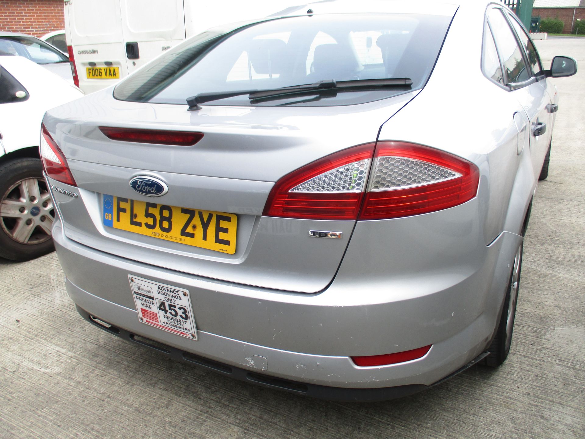 Ford Mondeo Edge TDCI 125 5G 5 door hatchback - Diesel - Silver Reg No: FL58 ZYE Rec Mileage: 139, - Image 4 of 5