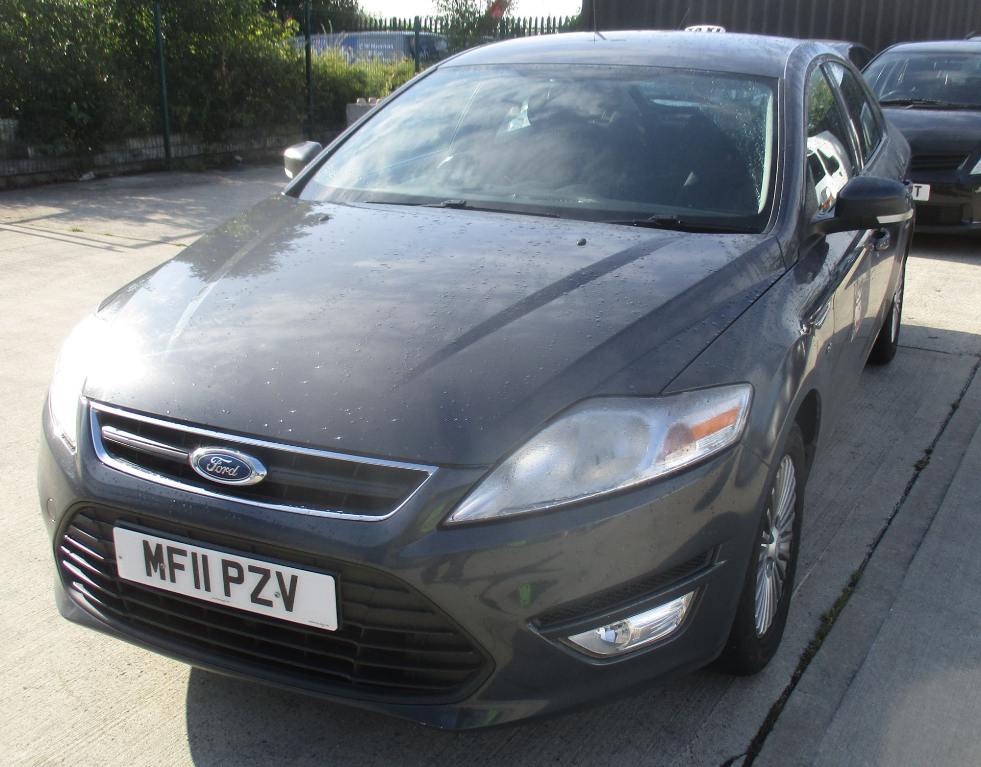 Ford Mondeo Zetec TDCI 140 5 door hatchback - Diesel - Blue Reg No: MF11 PZV Rec Mileage: 139, - Image 2 of 4