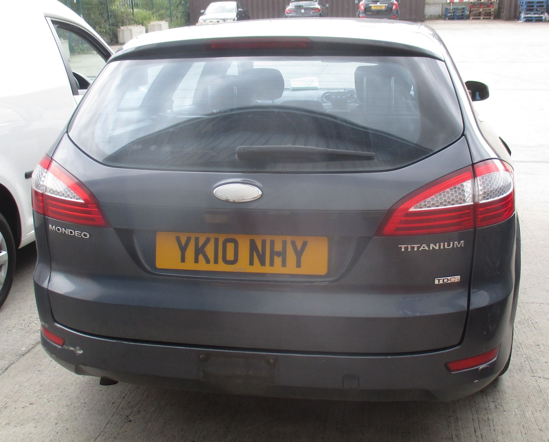 Ford Mondeo Titanium TDCI 140 estate - Diesel - Grey Reg No: YK10 NHY Rec Mileage: 151, - Image 3 of 3