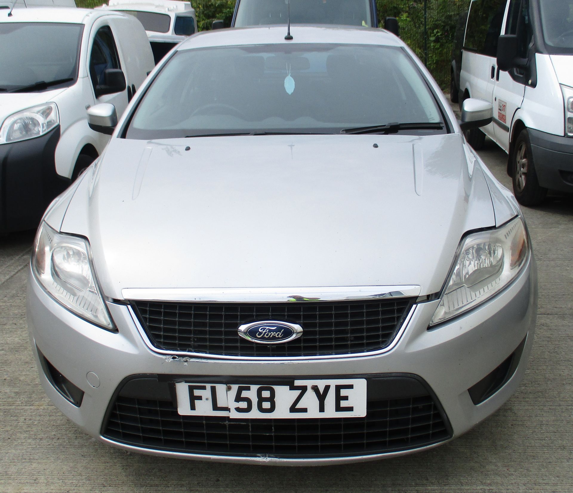 Ford Mondeo Edge TDCI 125 5G 5 door hatchback - Diesel - Silver Reg No: FL58 ZYE Rec Mileage: 139, - Image 2 of 5