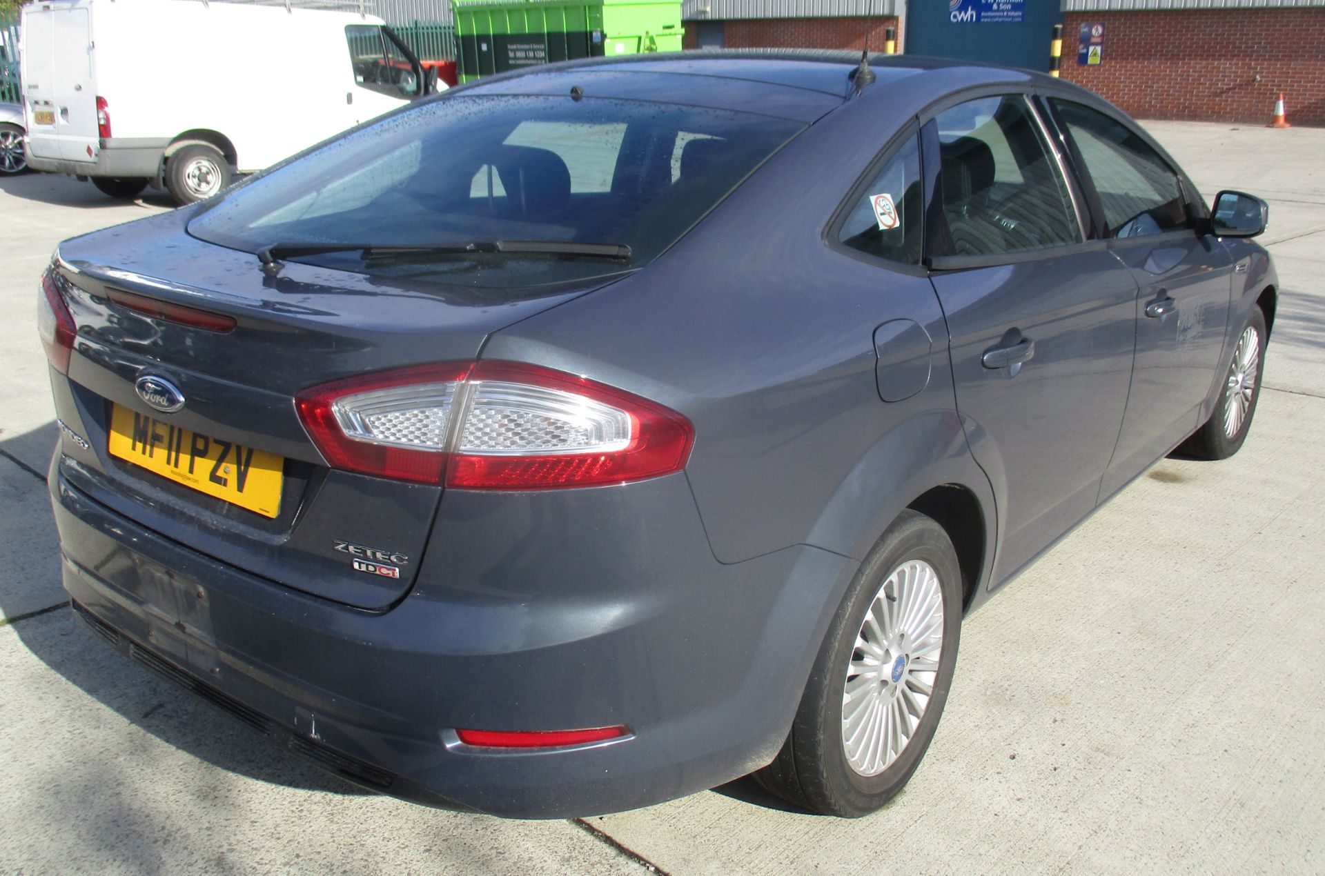 Ford Mondeo Zetec TDCI 140 5 door hatchback - Diesel - Blue Reg No: MF11 PZV Rec Mileage: 139, - Image 4 of 4