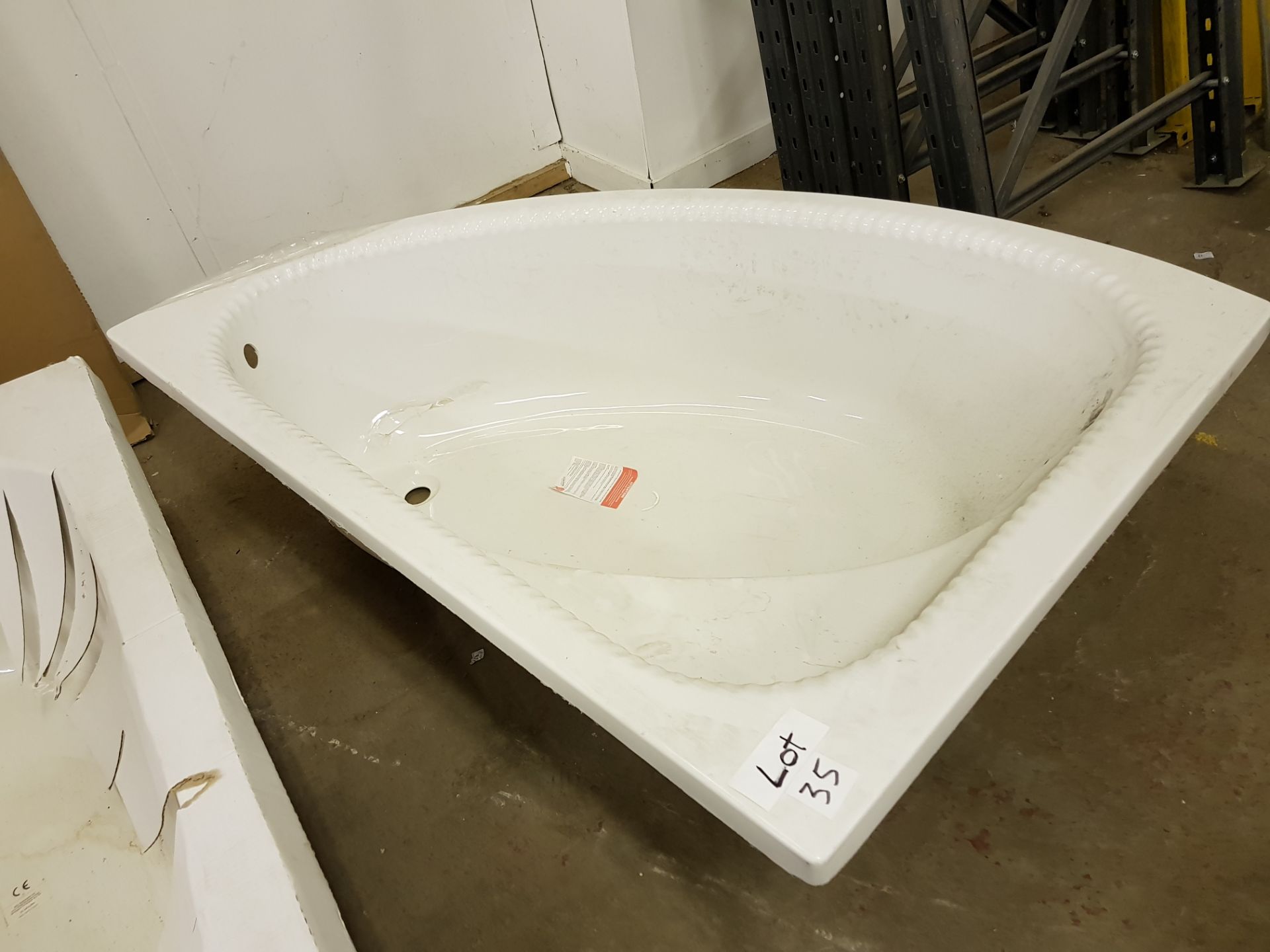 1500x1060 offset LH corner bath with intergrated seat - Image 2 of 2