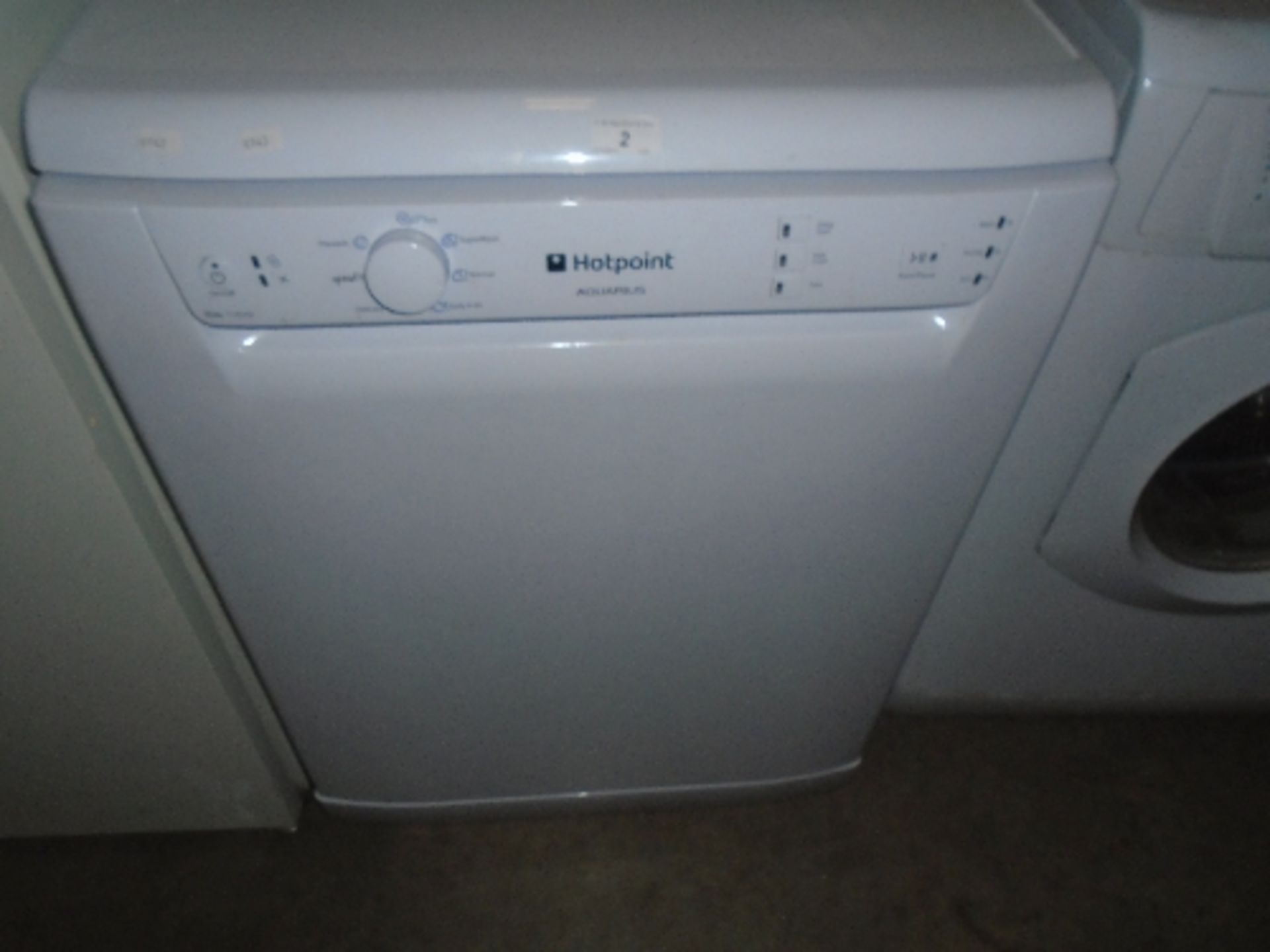 A Hotpoint FDAL11010 dishwasher