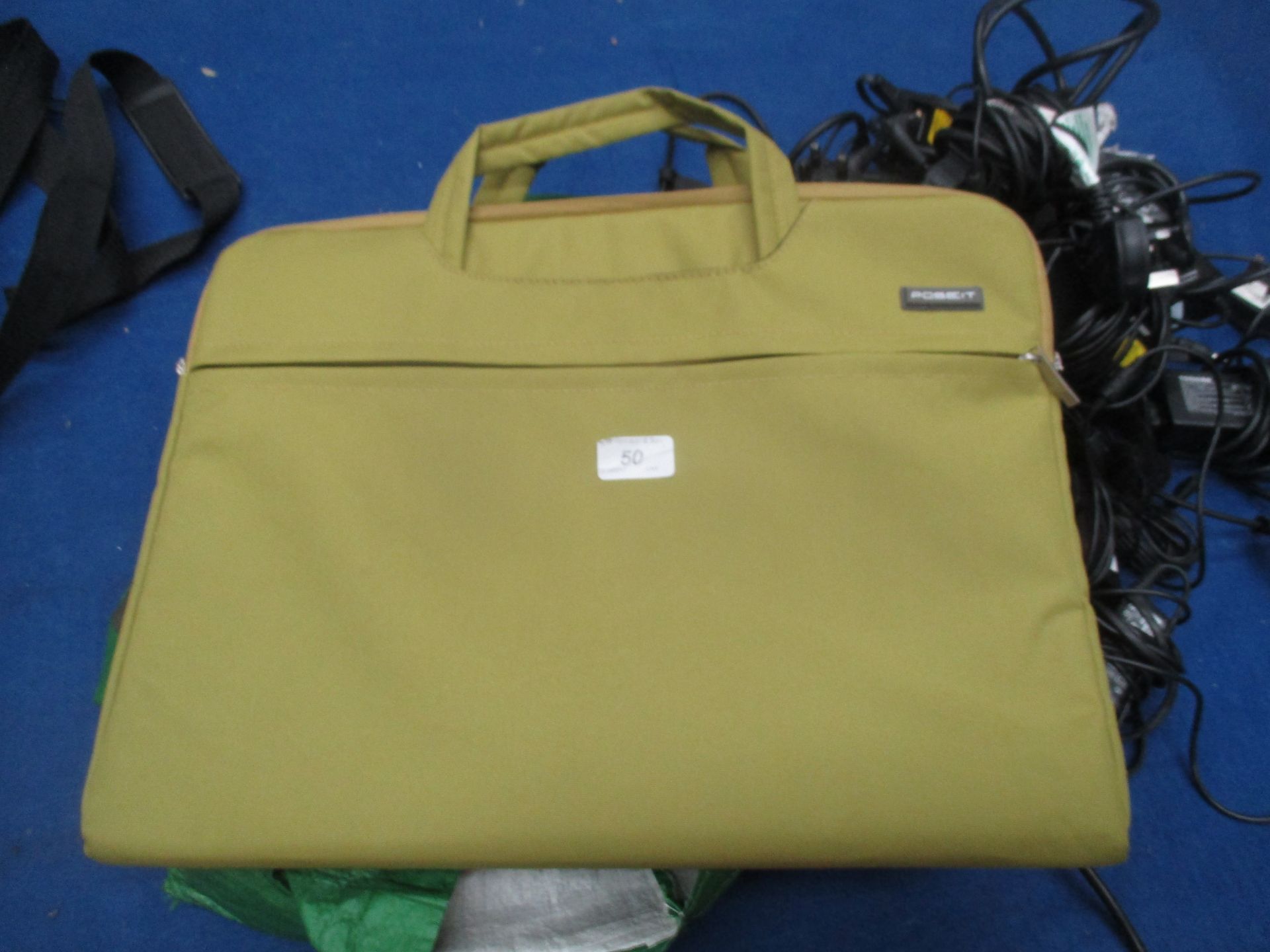 A Poseit light green laptop travel bag