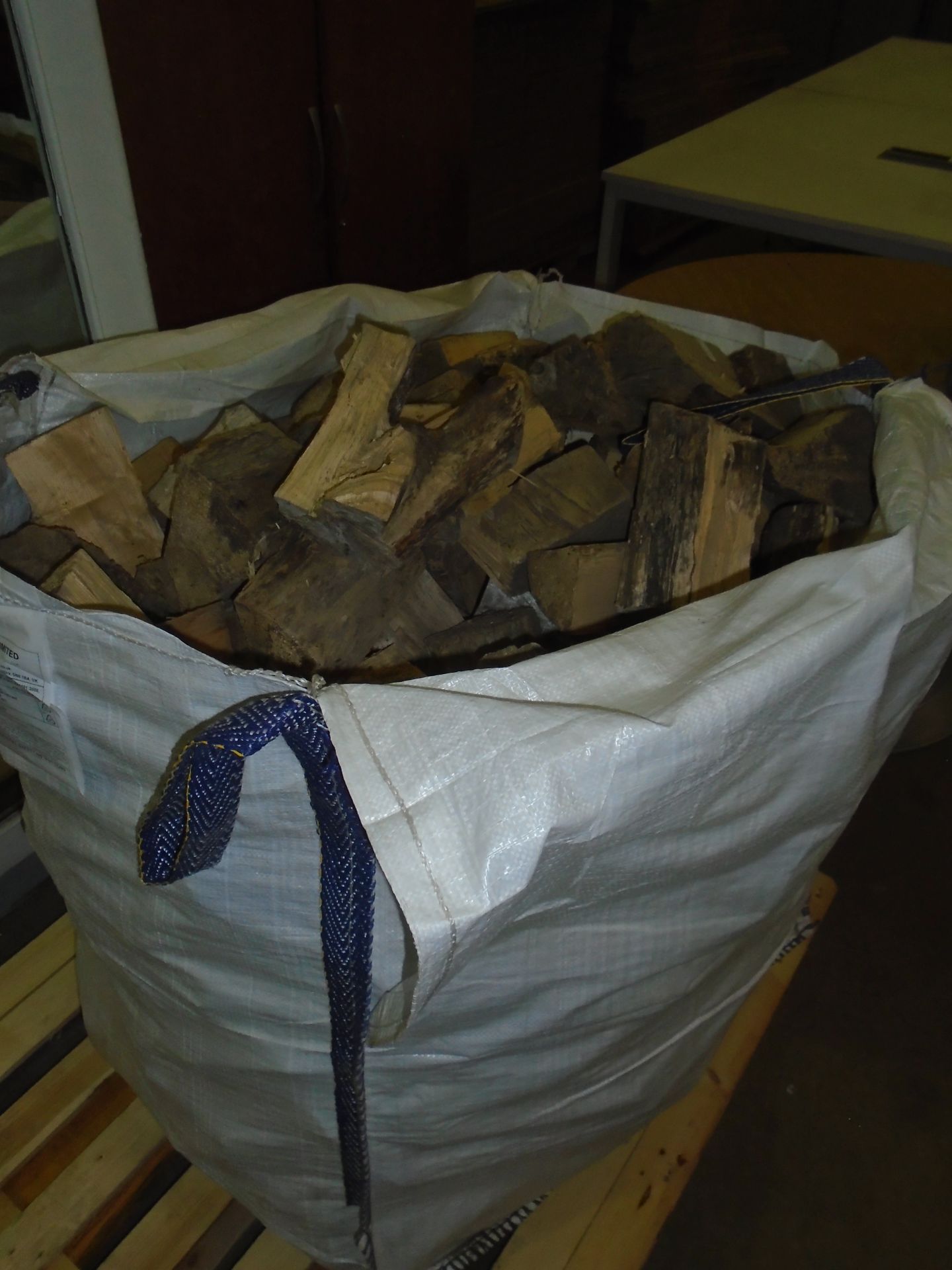 Contents to large sack - extra dry matured fire logs