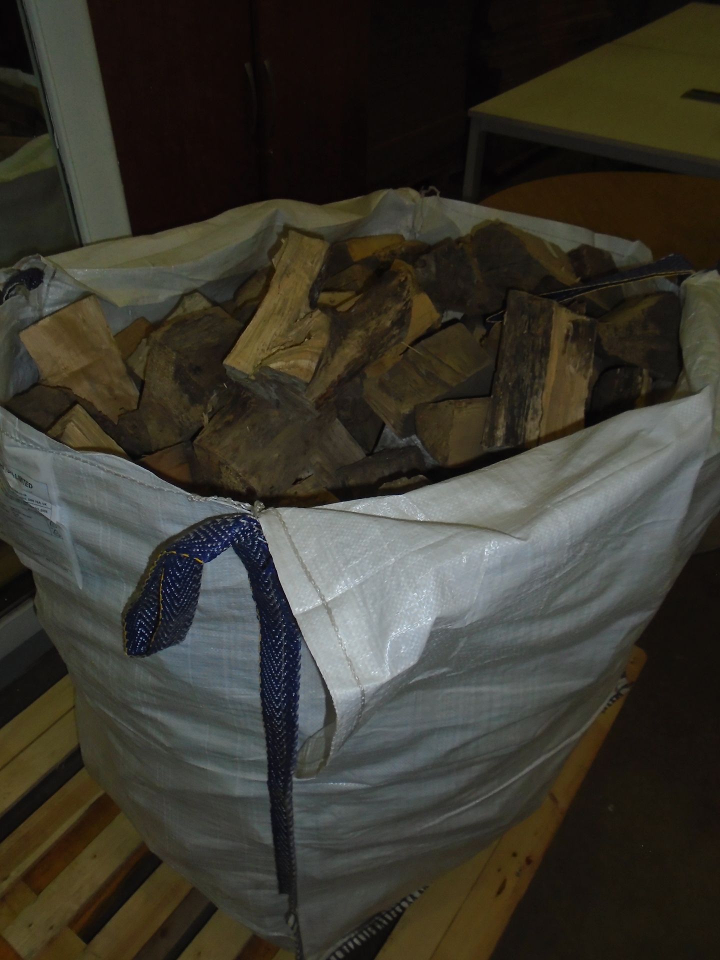 Contents to large sack - extra dry matured fire logs