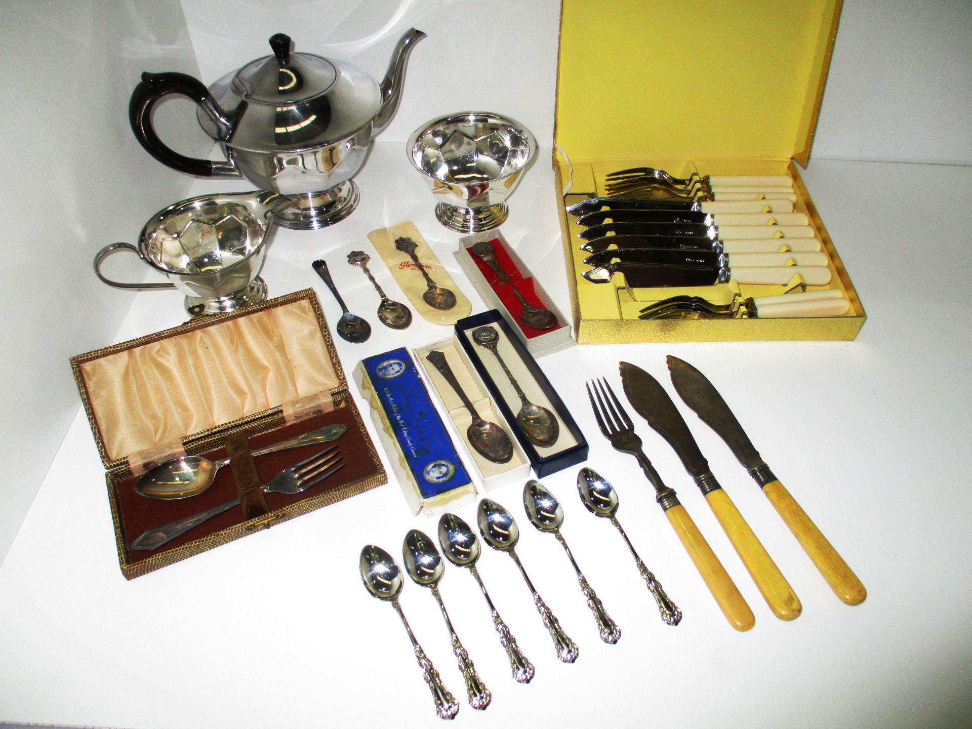 Quantity of plated wares including 3 piece tea service,