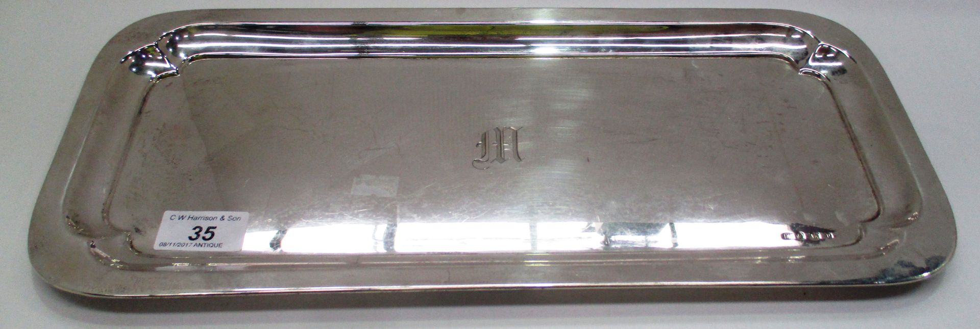 A rectangular silver tray with rounded corners, Sheffield 1923,