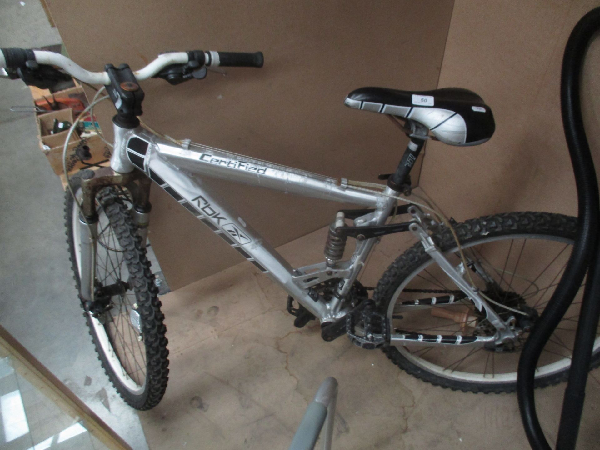 A Reebok certified Ice 16 speed full suspensions mountain bike