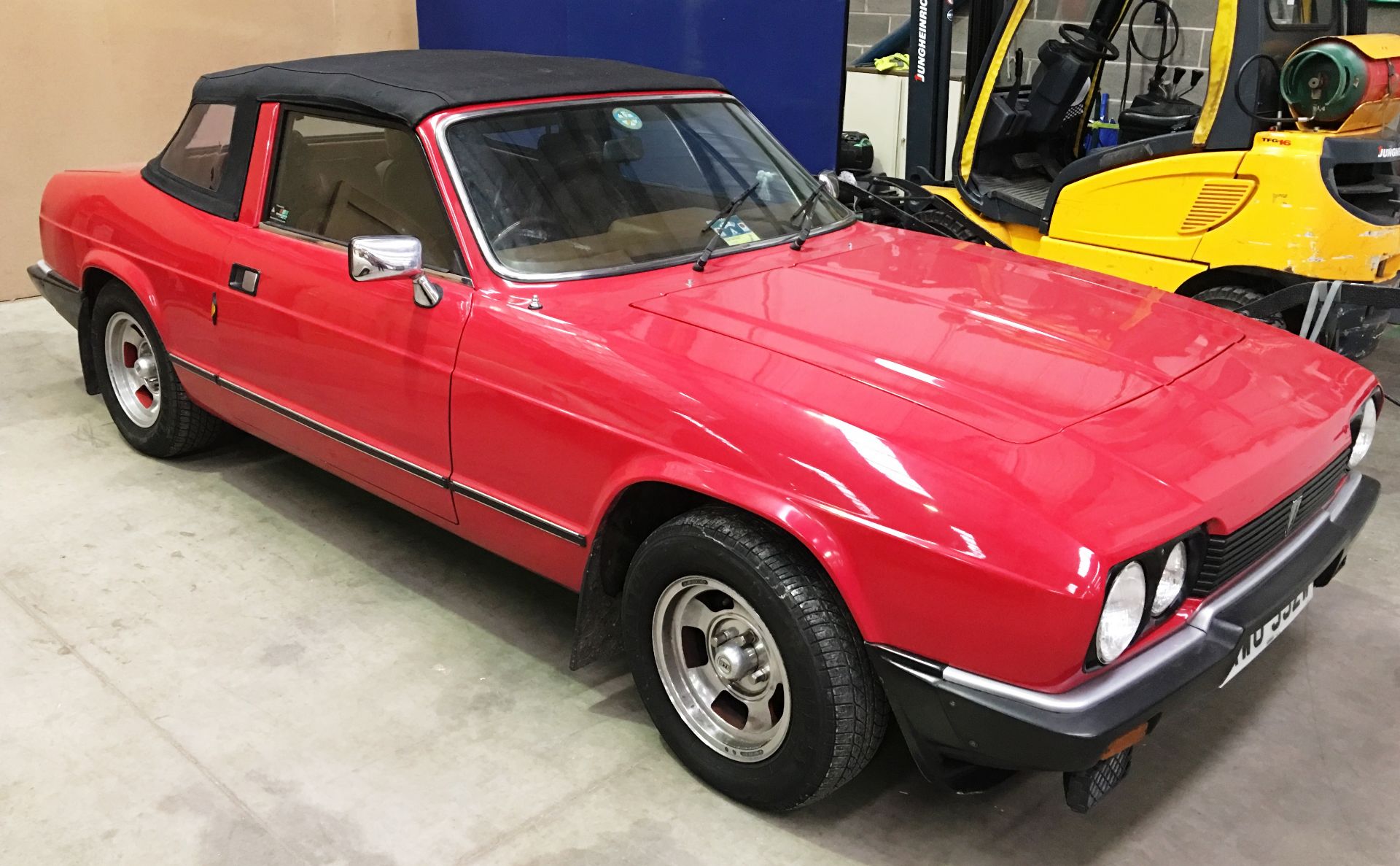 Collector's car from a deceased's estate - RELIANT SCIMITAR GTC SE8 with a Ford V6 2.8 litre " - Image 2 of 7