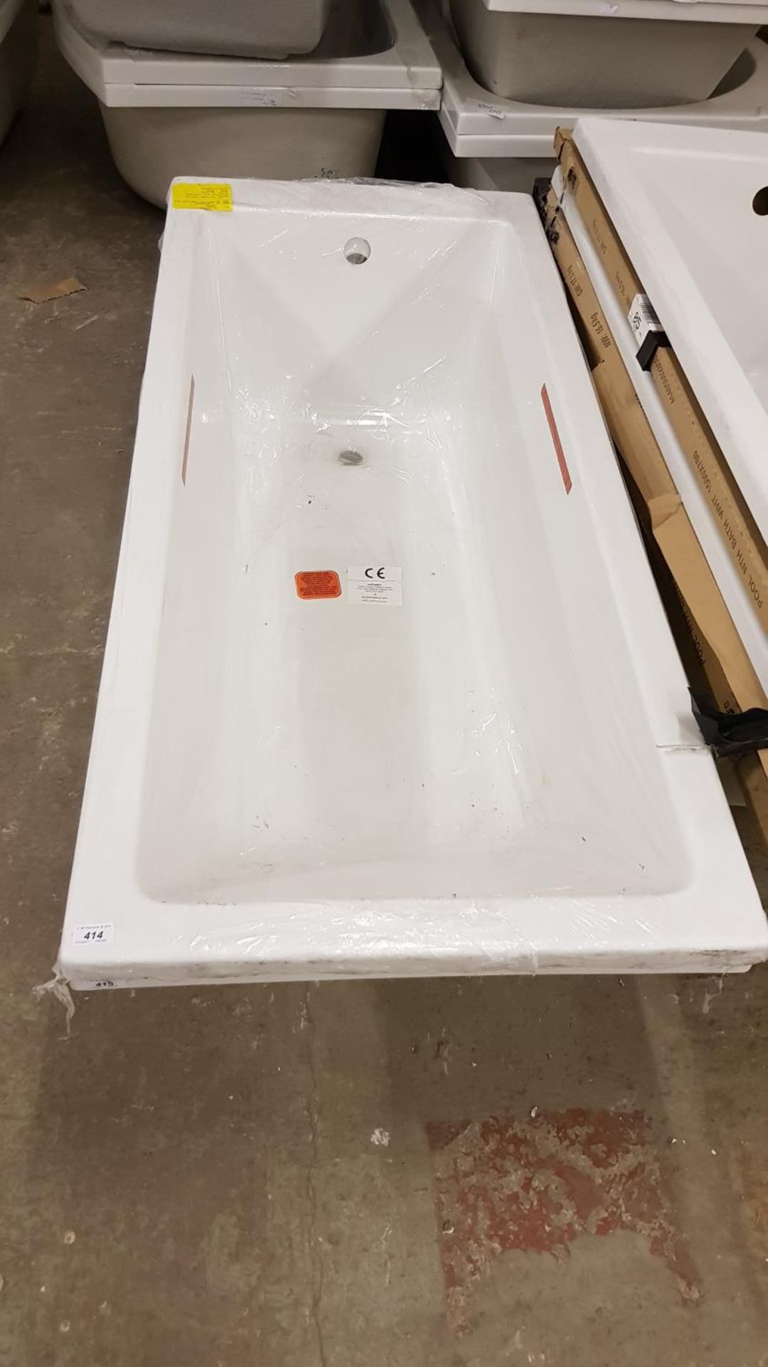 1600x700 single ended square bath - Image 2 of 2