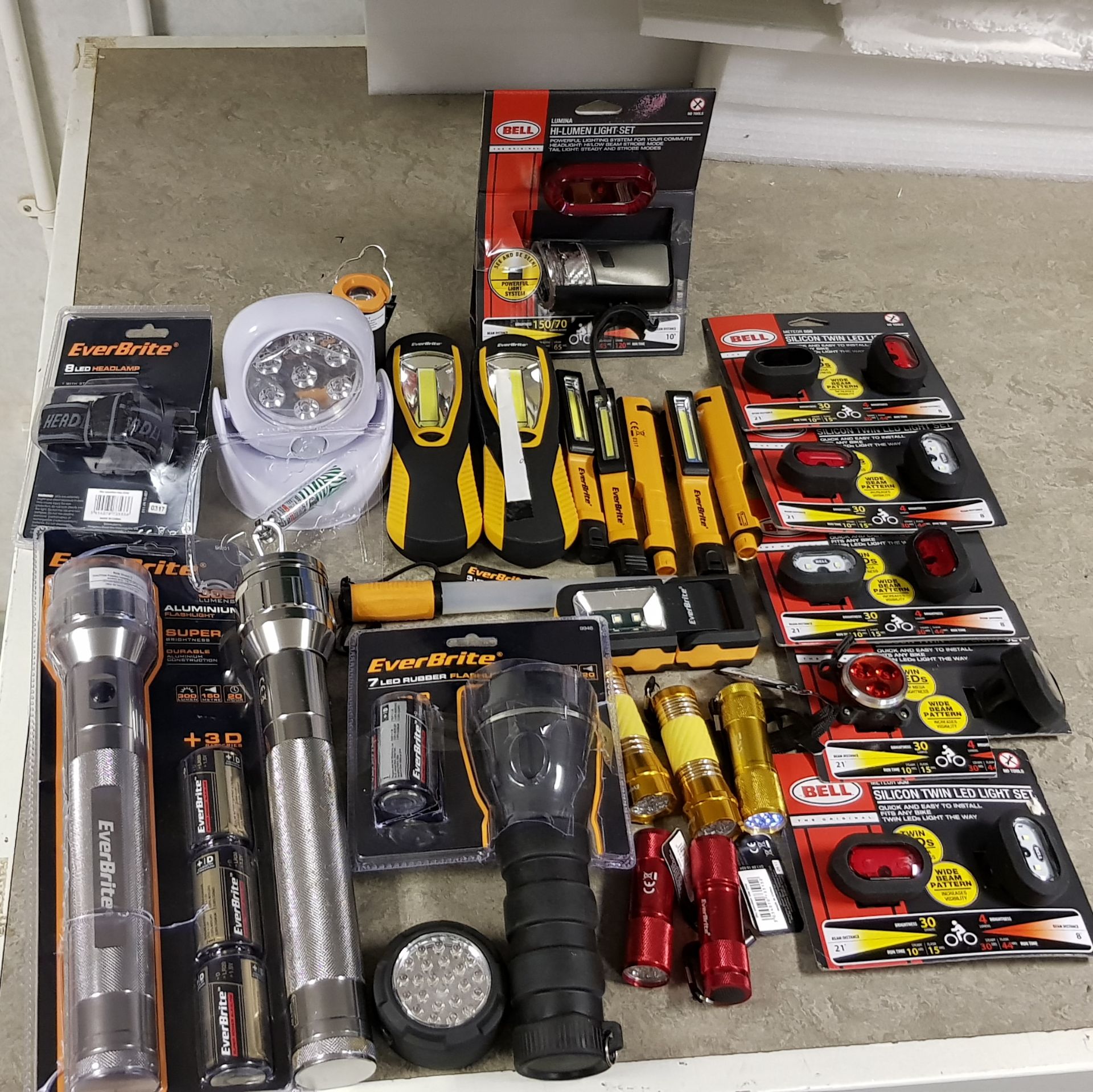 Box of mixed torches/bicycle lights (app - Image 2 of 2