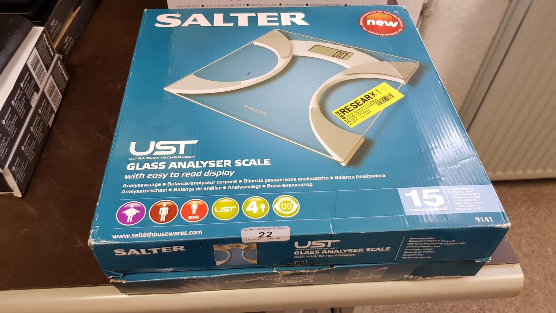 (2xx) Salter glass analyser weighing sca