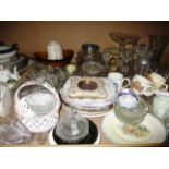 Contents to tray - quantity of assorted glassware,