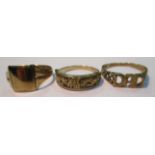 Three 9ct gold rings (total approx weight 9.