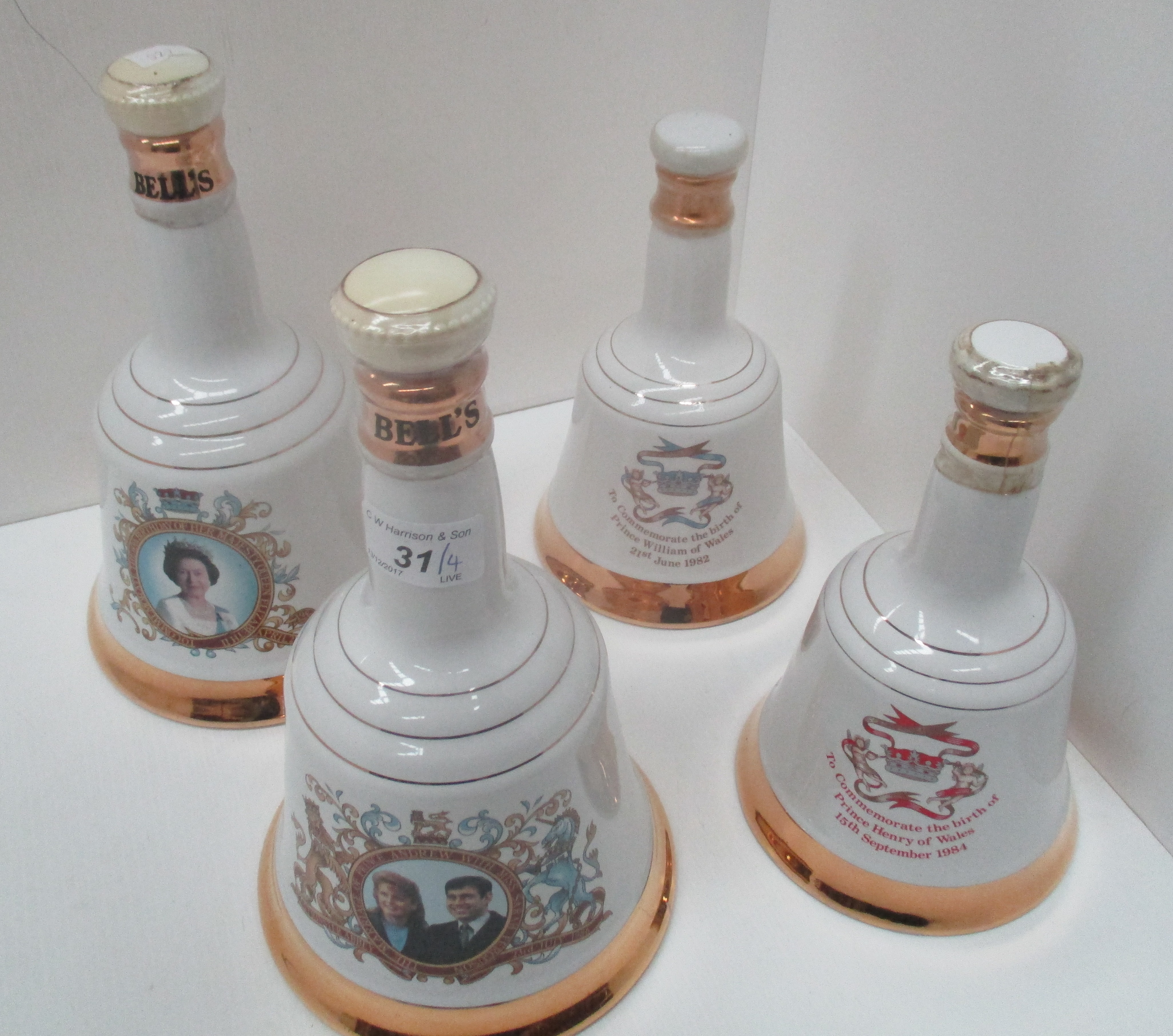 4 x Wade porcelain decanters for Bell's Scotch whisky commemorating several royal events - 75cl