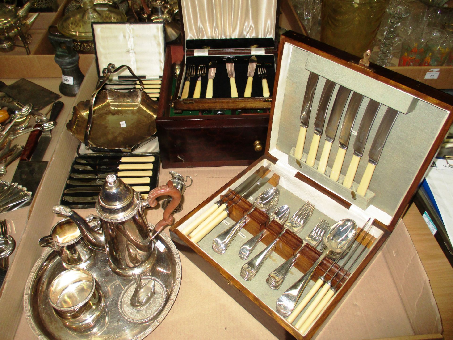 Large quantity of assorted cutlery, canteen of cutlery fitted in an oak case,