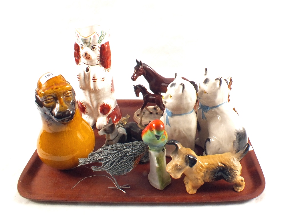 Various pottery and other animal ornaments