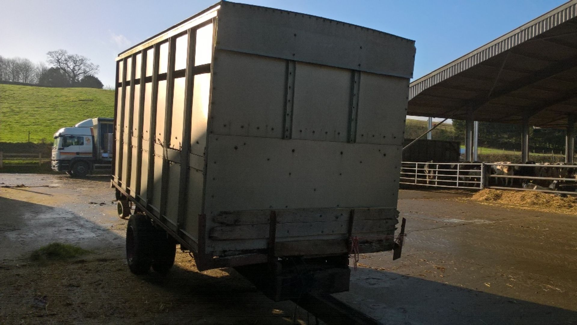 Cattle transport box with aluminium body 4.88m / 2.28m. Stored near Bungay. - Image 4 of 4