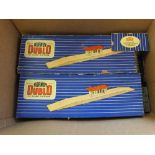 Boxed Hornby Dublo D1 island platforms (2) plus two goods wagons