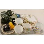 A Copeland Grosvenor tea set plus other tea wares