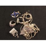 A mixed lot of silver jewellery including amethyst set ring,