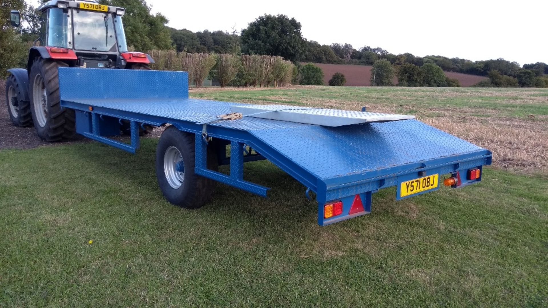 19ft Beaver tail trailer, 6 ton capacity, hydraulic brakes, LED lights, 9 months old. - Image 2 of 4