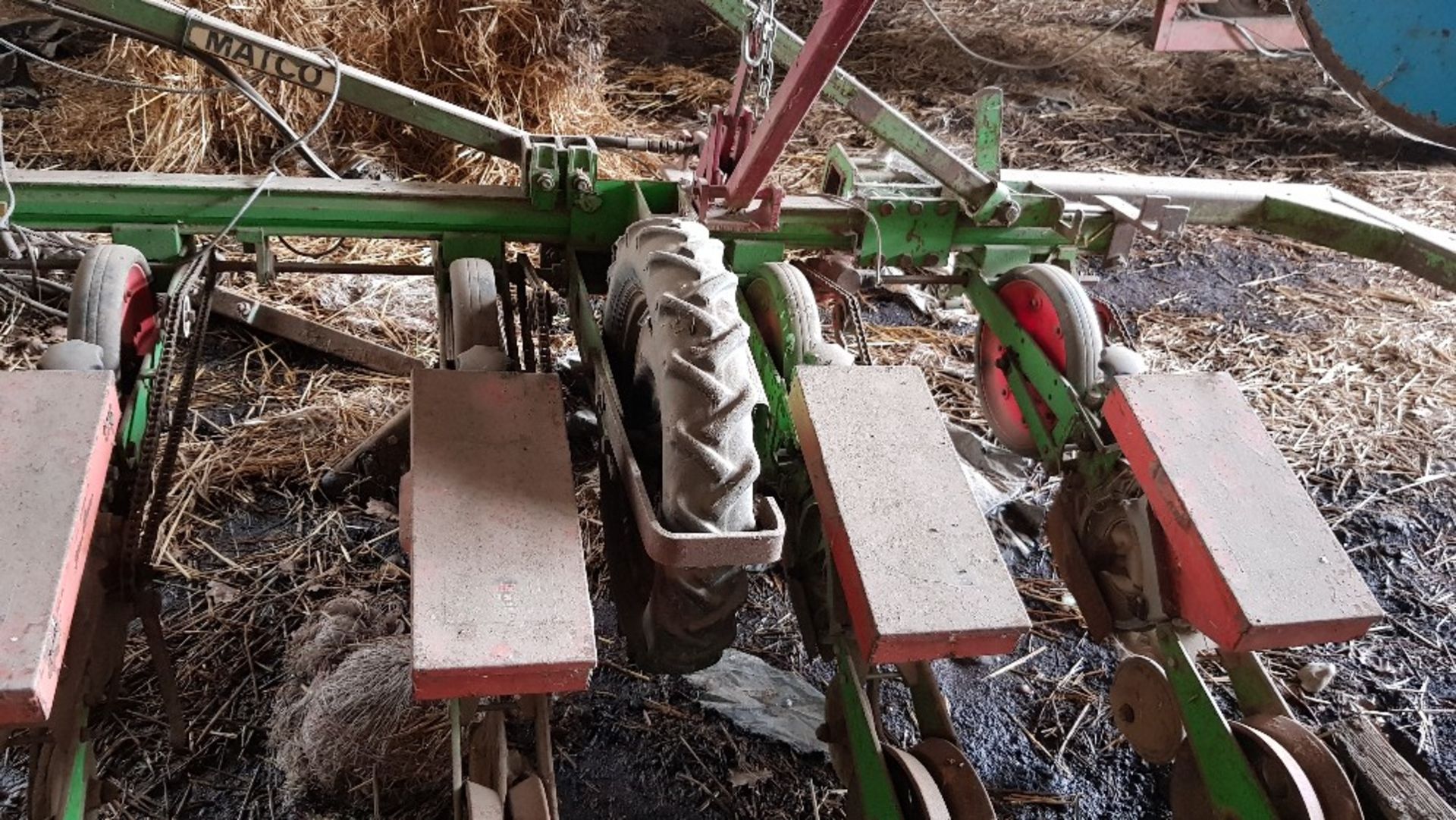 12 Row sugar beet drill end tow tramline kit. - Image 2 of 3