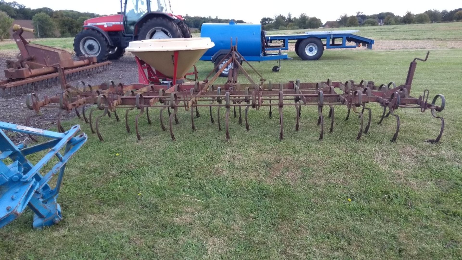 Kongskilde spring tines, manual folding. - Image 3 of 3