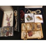 A large costume jewellery mixed Lot including brooches,