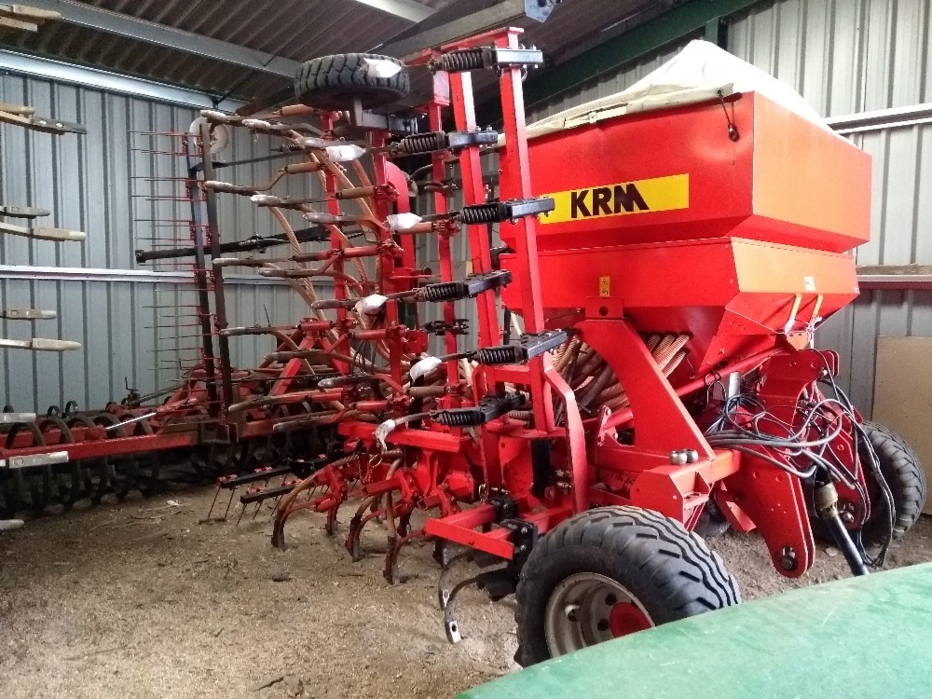 KRM 6M Solardrill 799, 2008, RDS area meter, cultivation tines, level board, tine coulters, PTO fan,