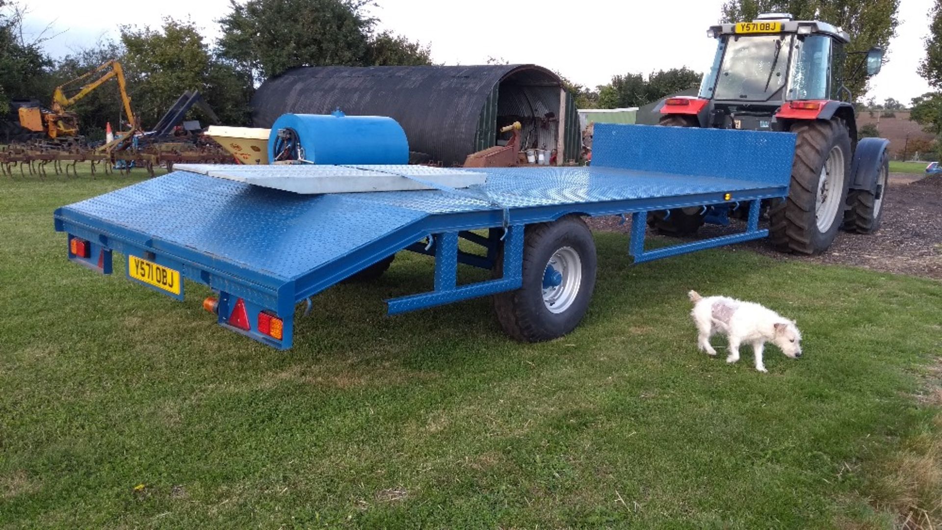 19ft Beaver tail trailer, 6 ton capacity, hydraulic brakes, LED lights, 9 months old. - Image 3 of 4
