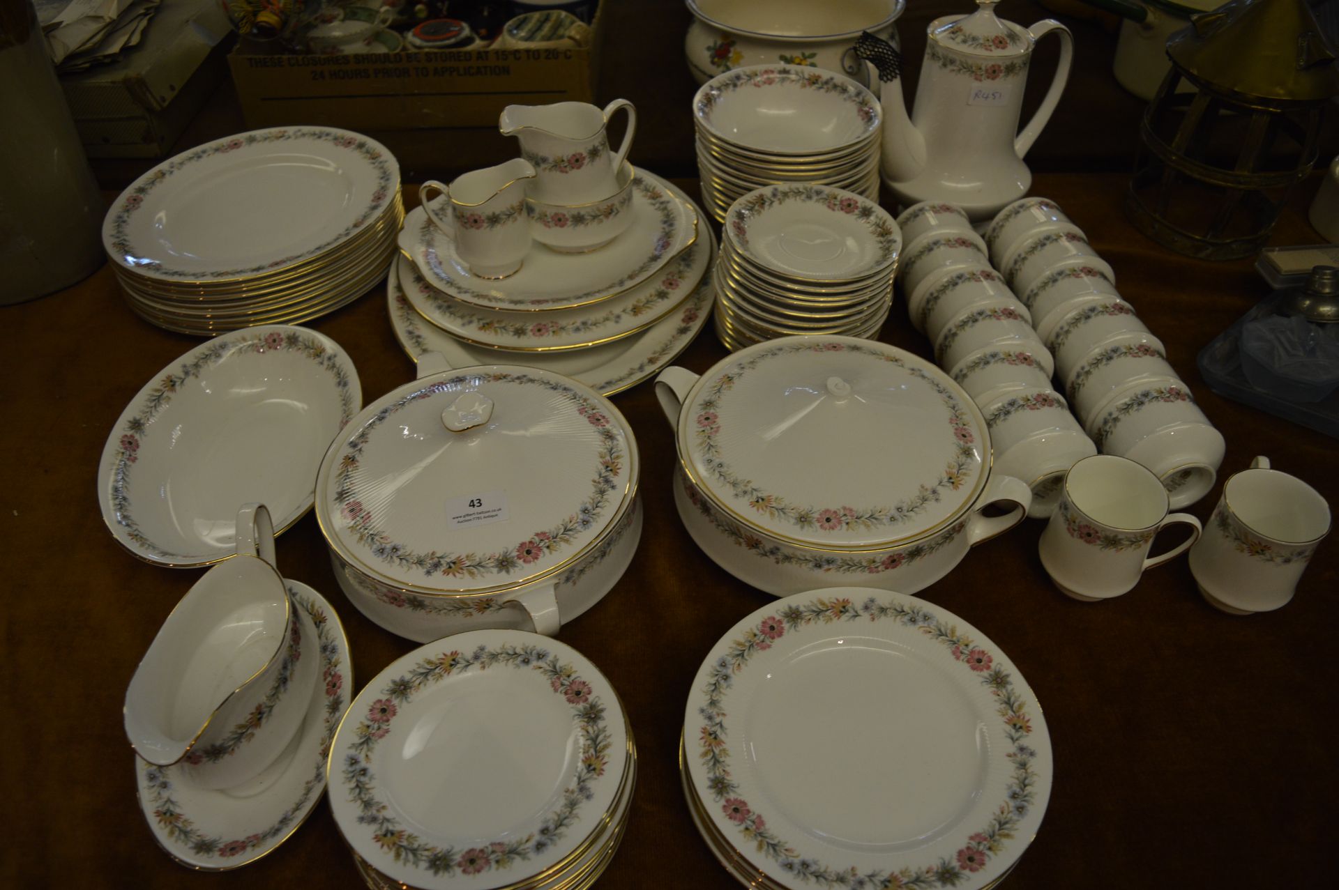 Large Paragon Belinda Dinner and Tea Service