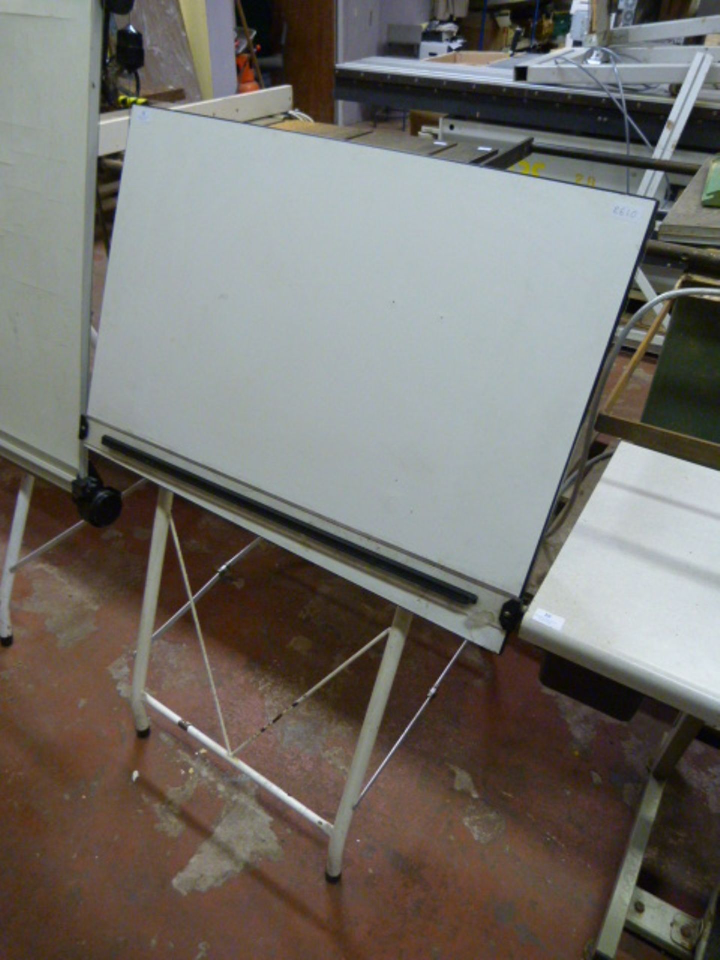 Drawing Board with Parallel Motion