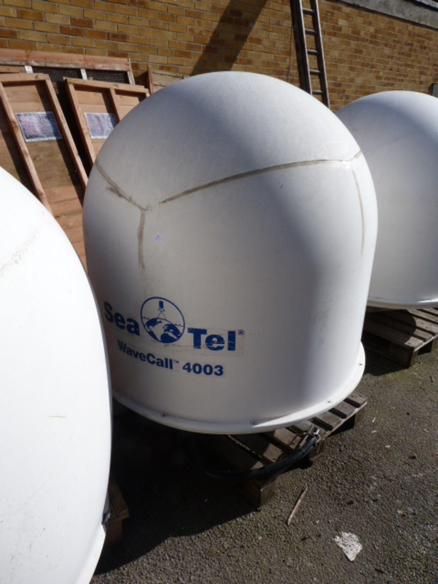 *Seatel Wavecall 4003 Satellite Communication Dome