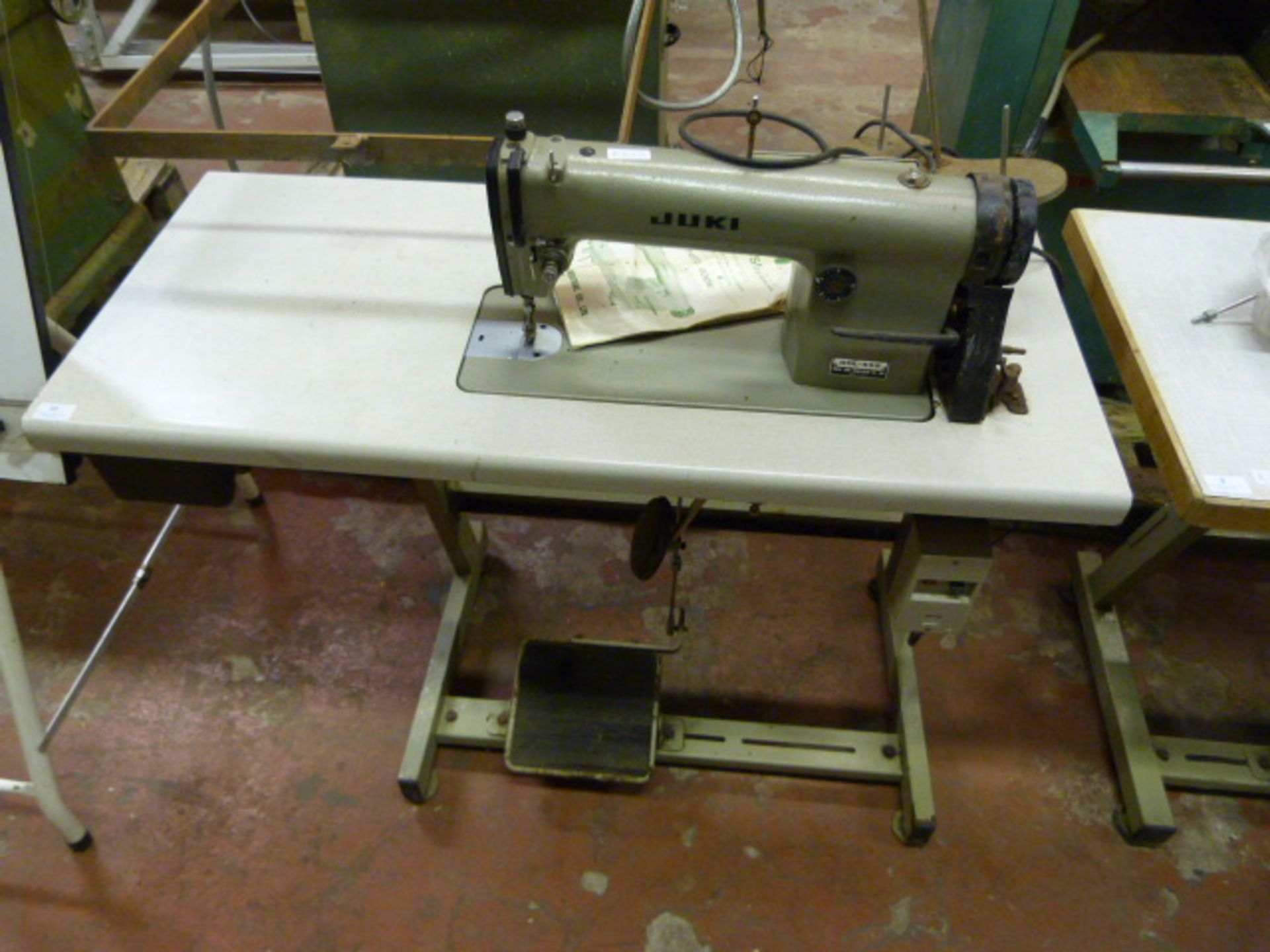 Juki Model:BDL555 Industrial Sewing Machine