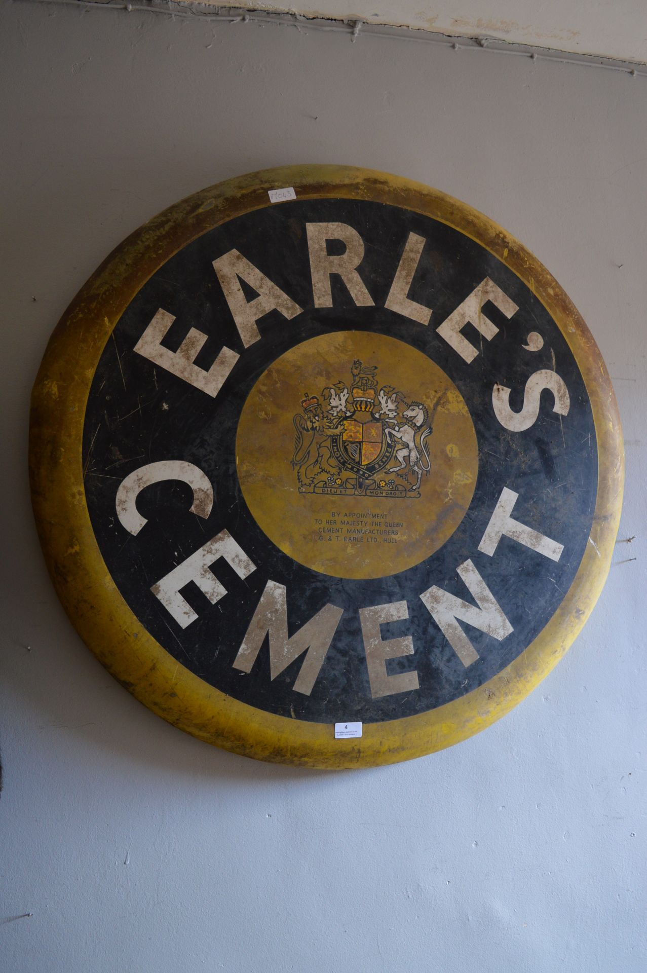 Large Circular Enamel Sign "Earl's Cement Hull"