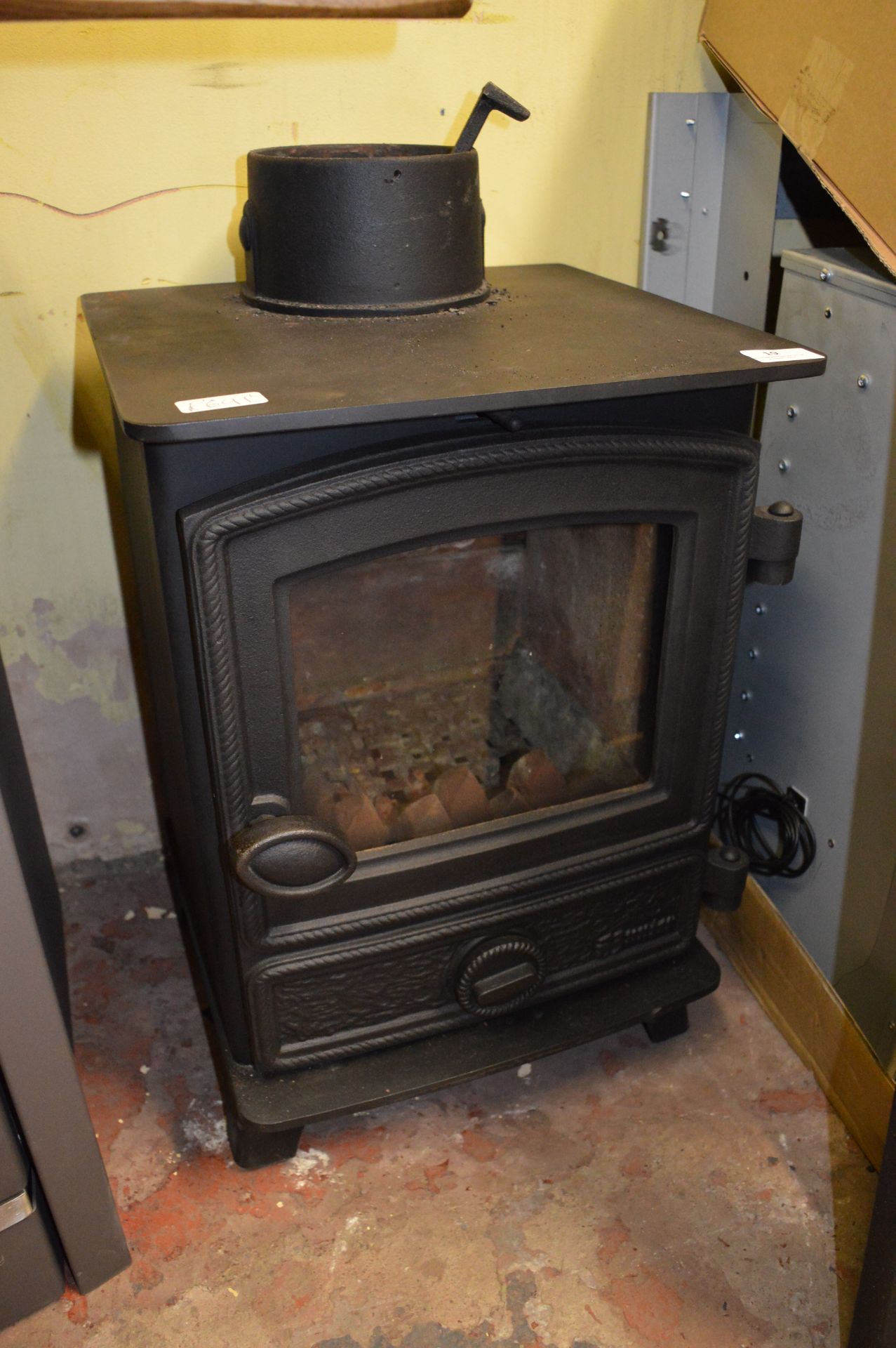 *Hunter Hawk 4 Multi Fuel Stove RRP: £700 (Ex Display)