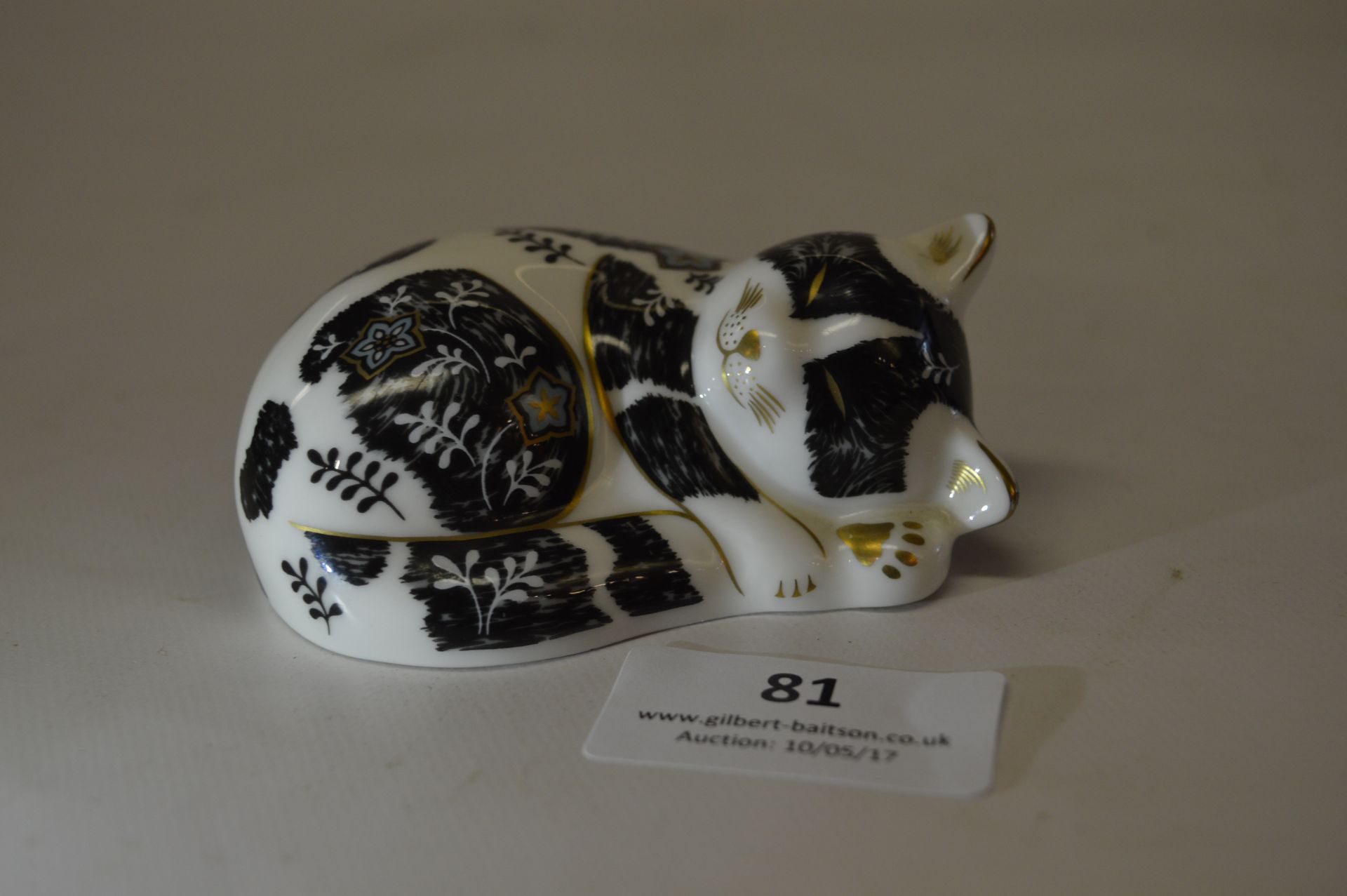 Royal Crown Derby Figure "Misty Cat"