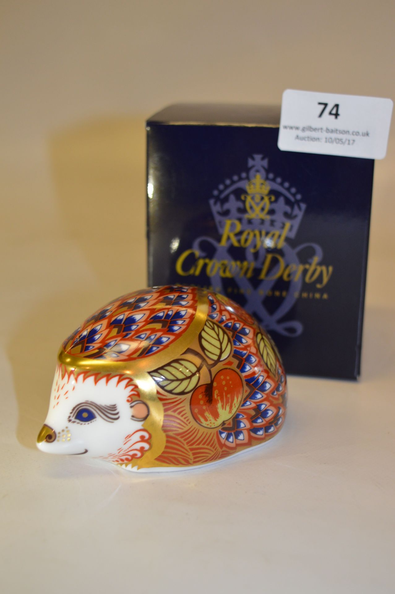 Royal Crown Derby Figure "Orchard Hedgehog"