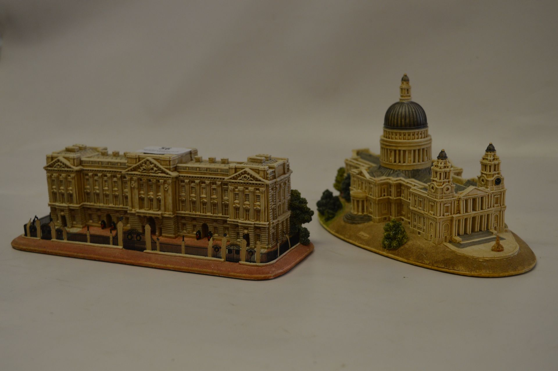 Lilliput Lane; Buckingham Palace and Saint Paul's Cathedral