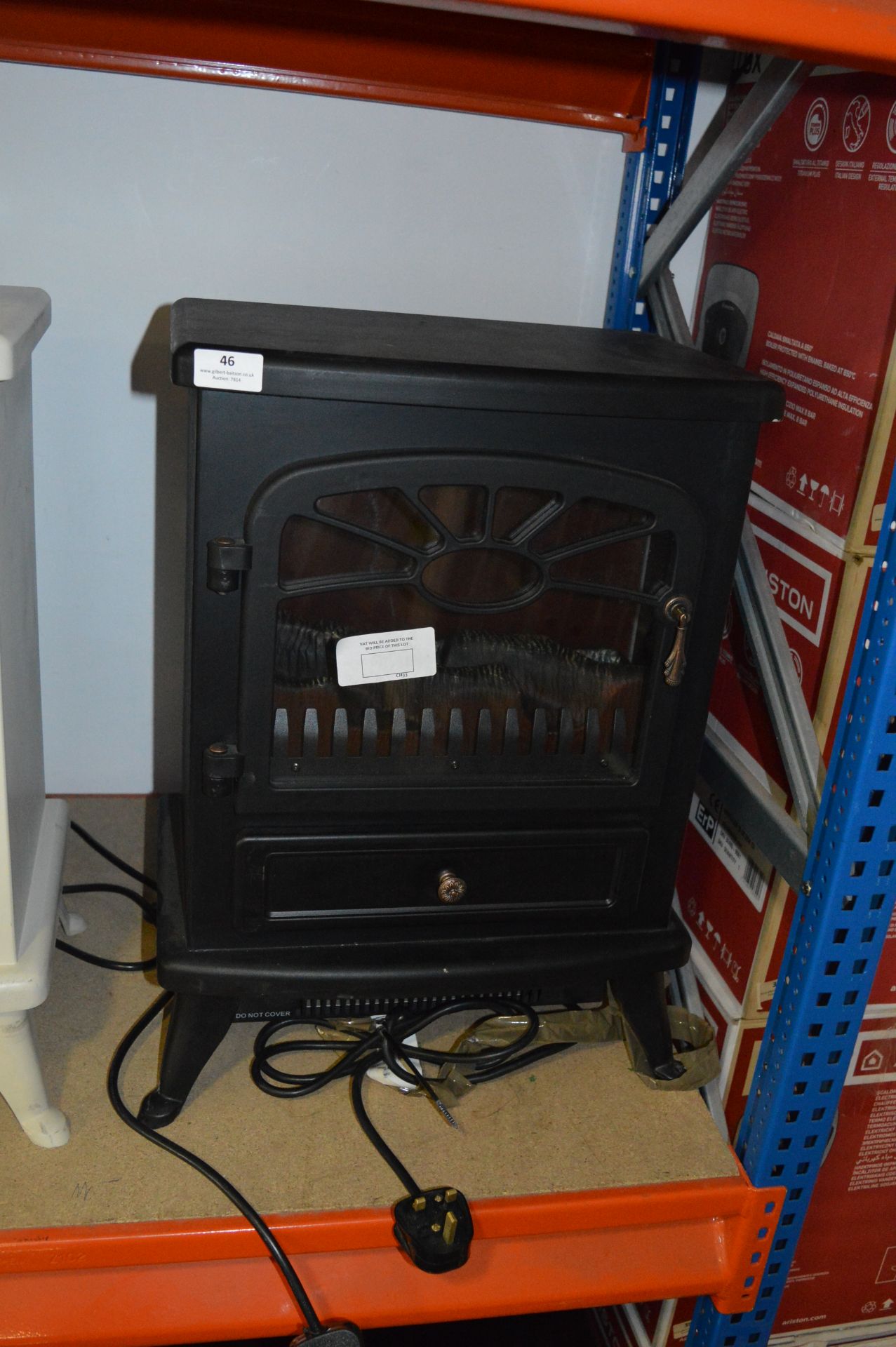 *Black Electric Simulated Log Burning Stove