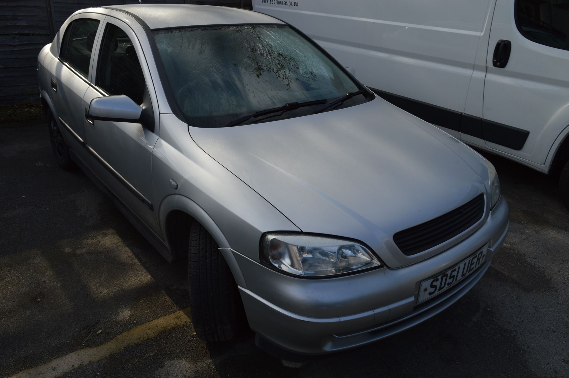 Vauxhall Astra Reg: SD51UER MOT: June 2017 Mileage: 88000