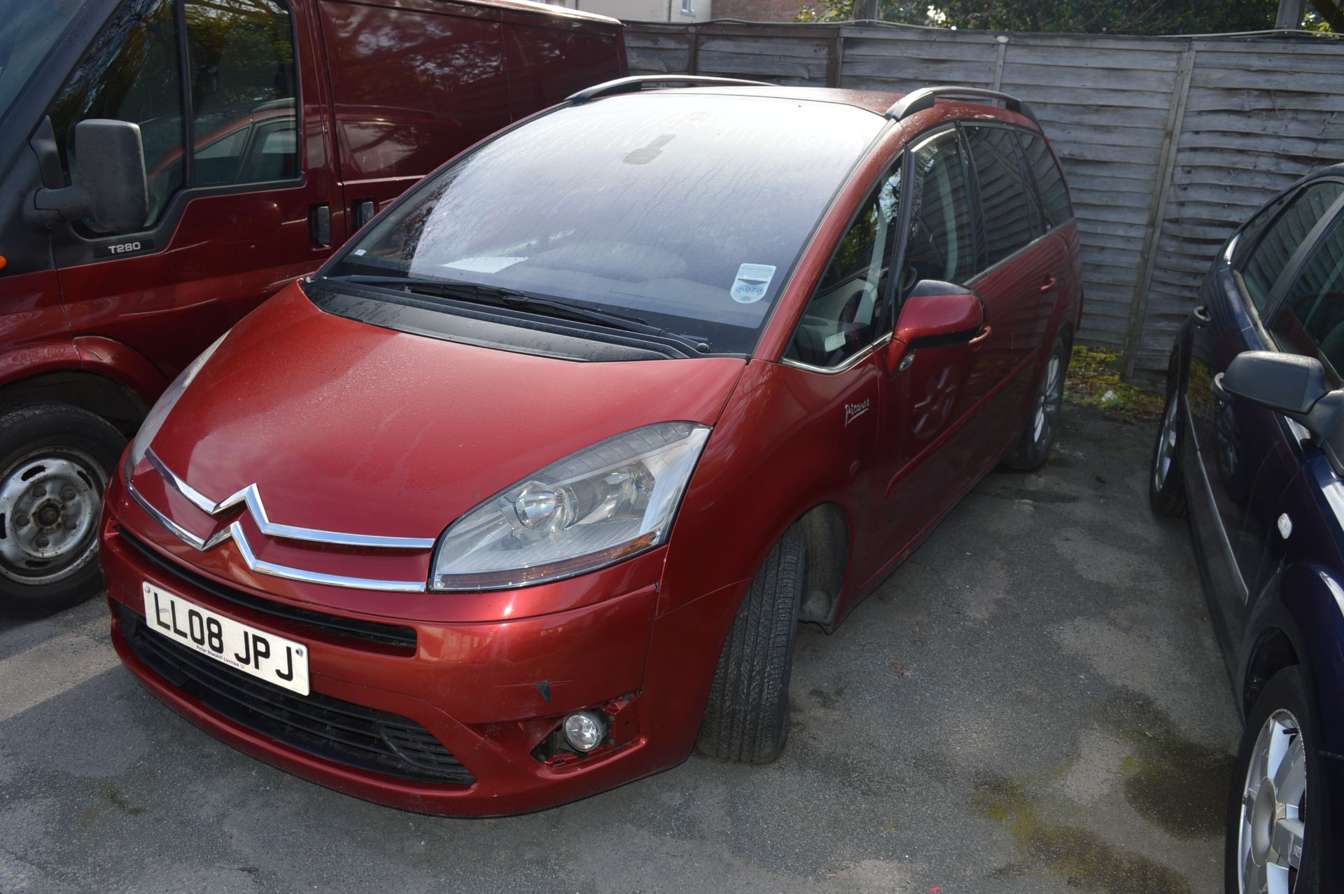 Citroen Picasso C4 Reg: LL08JPJ MOT: Feb 2018 Mileage: 95000 (Electrical Fault)