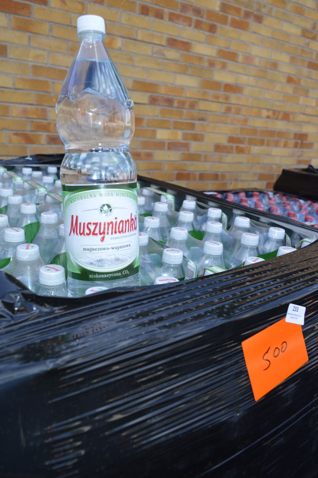 *Pallet Containing 500+ Bottles of Muszynianka 1.5L Bottles of Spring Water