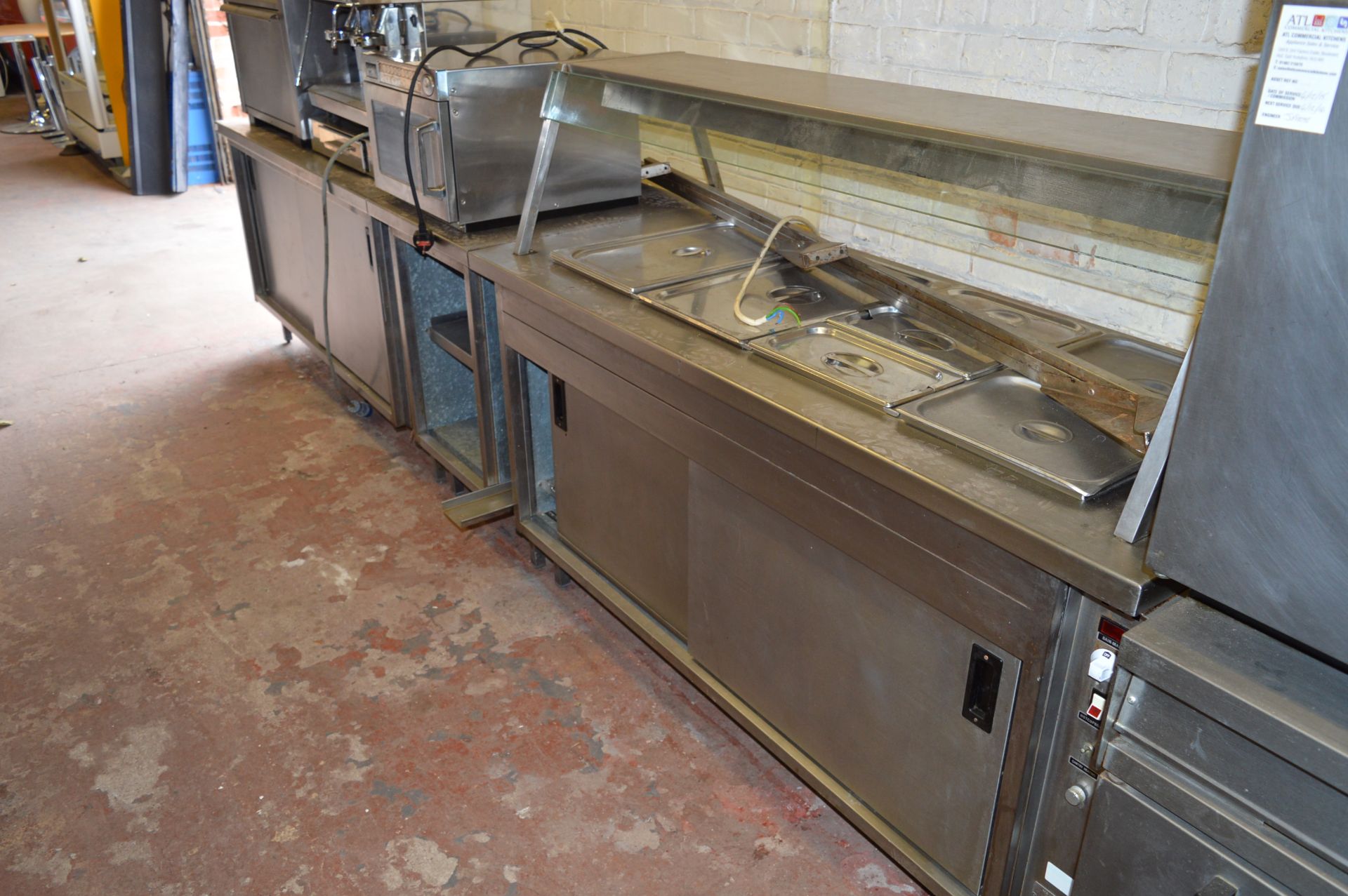 *Large Serve Over Cafeteria Unit with Bain Marie, Hot Cupboards and Heated Light Gantry